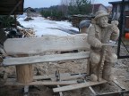 rzeźba w drewnie  ławka pilarz