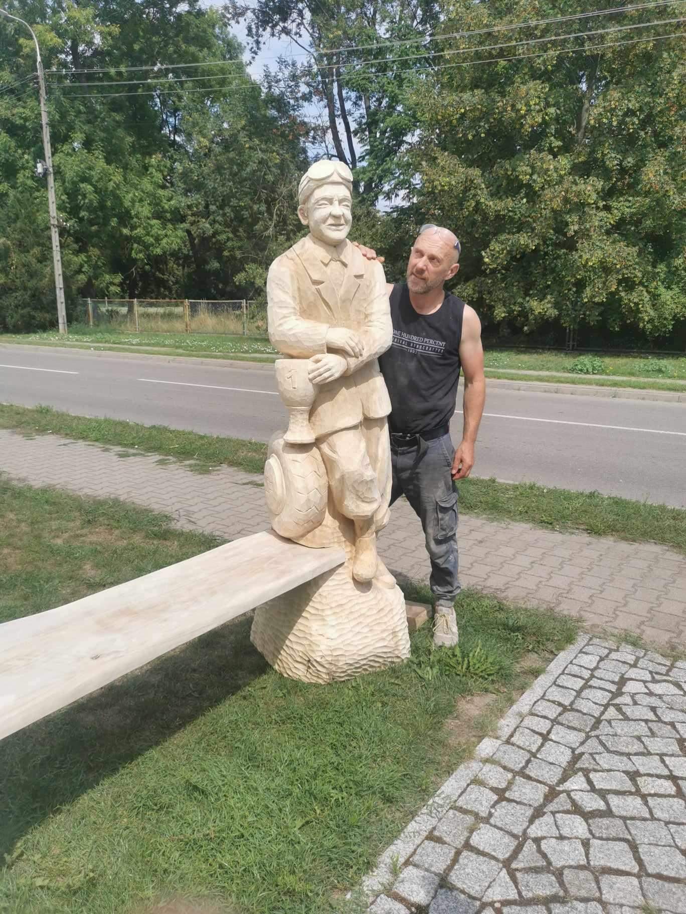Ławka ogrodowa rzeźba drewno ozdoba